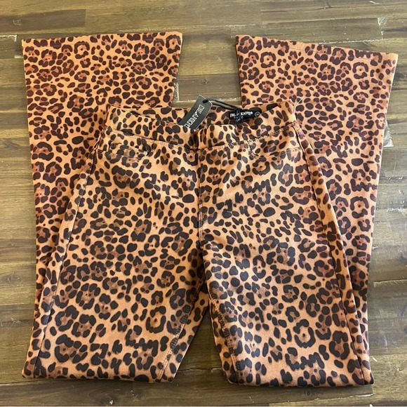 Blank NYC Leopard Print Faux Suede Flare Leg , Pull-on Pants - Picture 7 of 14